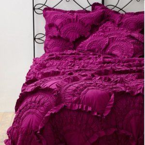 ISO Anthropologie Rivulets quilt and/or shams in Rasberry